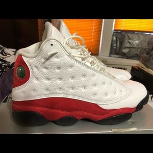 Jordan retro 13 “cherry”